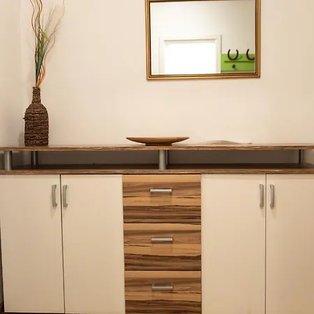 Mit Balkon Und Geschirrspuelmaschine Appartement *