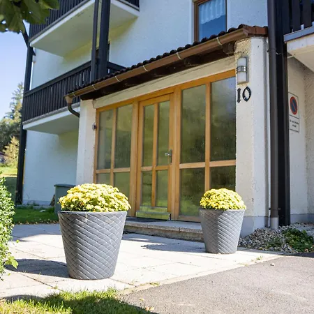 Mit Balkon Und Geschirrspuelmaschine *